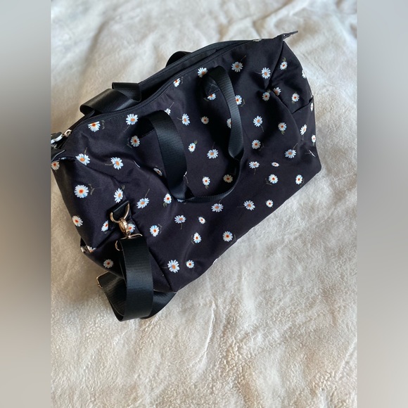 Alice + Olivia daisy print duffel bag | travel | luggage | weekender - Picture 1 of 5